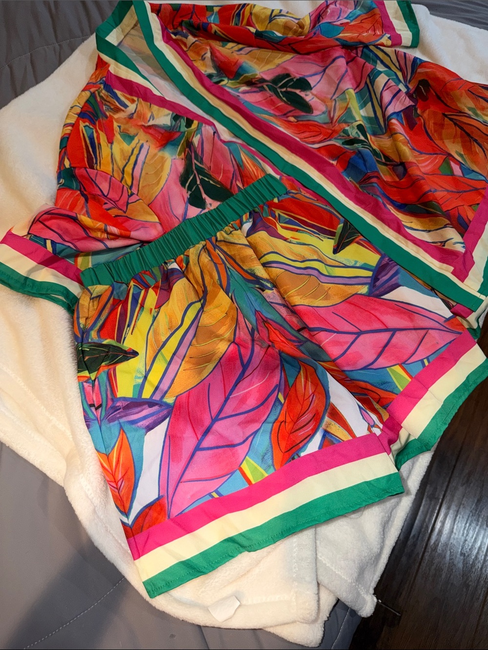 Tropical Floral 2 Piece Shorts & Top Set Colorful Resort Vacation Outfit